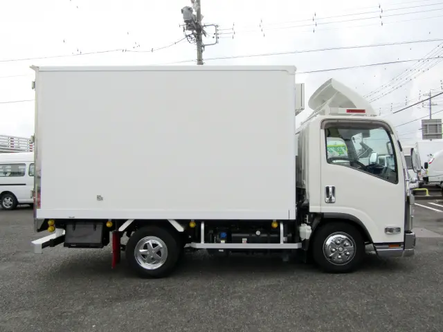 冷凍食品＋青果＋調味料などを混載できる便利な１台☆スーパーや飲食店などでの利用におススメです☆|いすゞ エルフ 2RG-NMR88AN(2WD)の写真5
