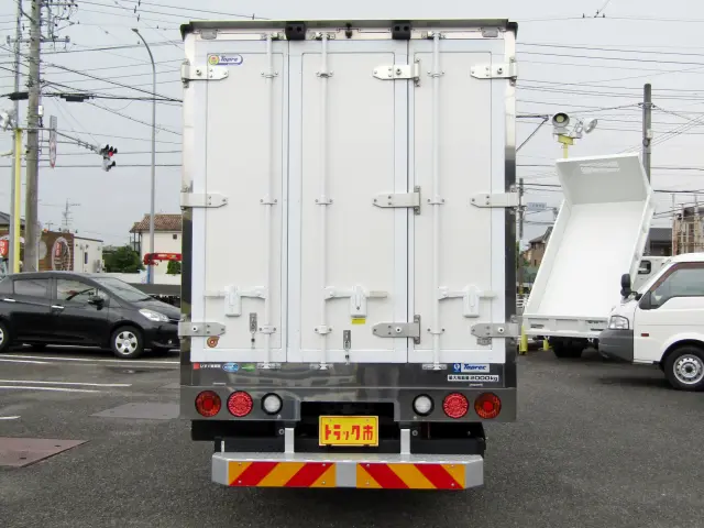 最大積載量は２トン！背高で大容量を備えた冷凍車はいかがですか？|いすゞ エルフ 2RG-NMR88AN(2WD)の写真6