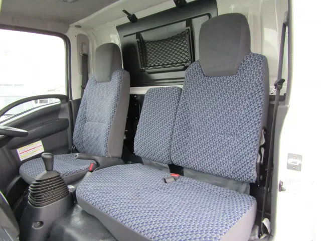 いすゞ エルフ 2RG-NMR88AN(2WD)の写真23