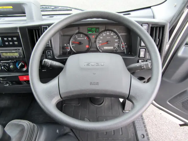 いすゞ エルフ 2RG-NMR88AN(2WD)の写真24