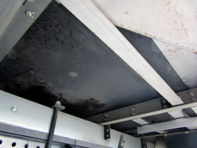 いすゞ エルフ 2RG-NMR88AN(2WD)の写真46