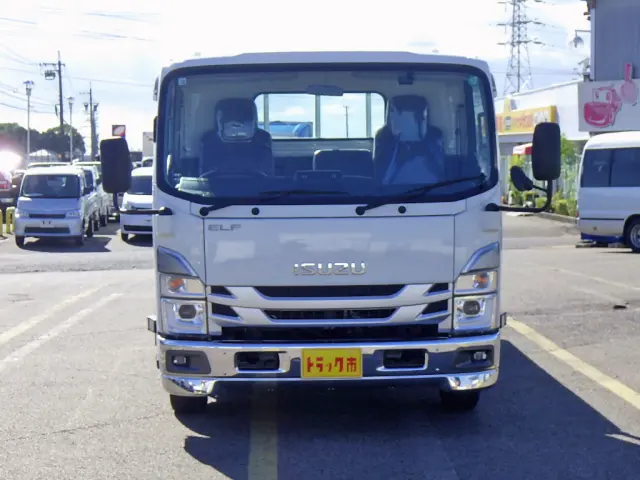 いすゞ エルフ 2RG-NPR88AR(2WD)の写真3