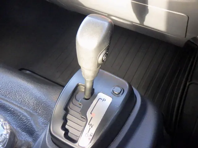 いすゞ エルフ 2RG-NPR88AR(2WD)の写真13