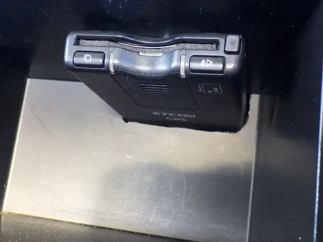 いすゞ エルフ 2RG-NPR88AR(2WD)の写真15