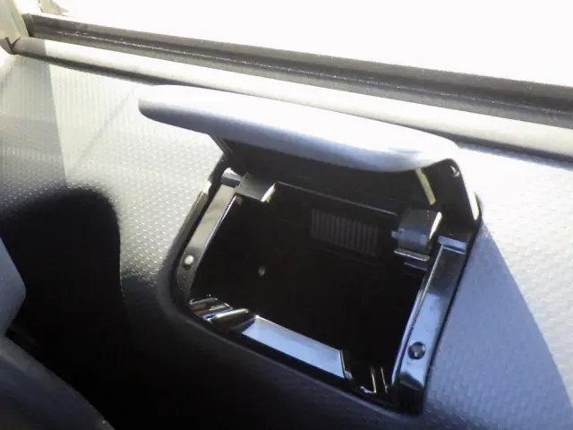 いすゞ エルフ 2RG-NPR88AR(2WD)の写真19