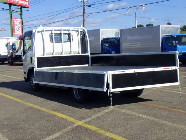 いすゞ エルフ 2RG-NPR88AR(2WD)の写真31