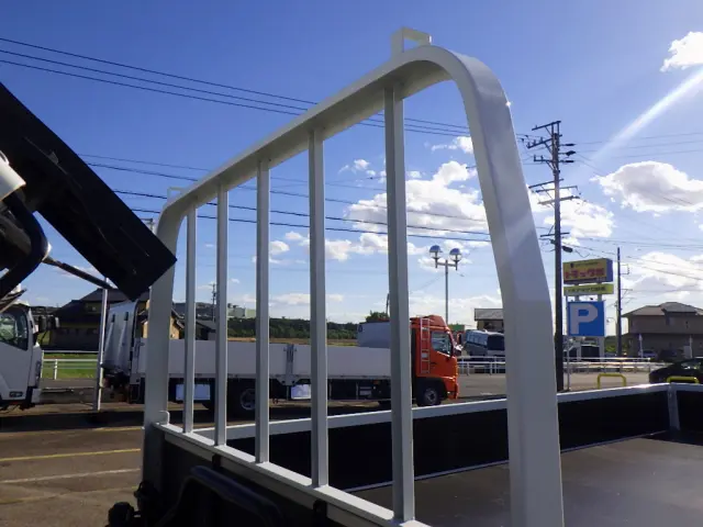 いすゞ エルフ 2RG-NPR88AR(2WD)の写真33