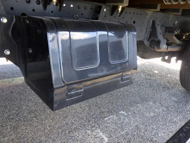 いすゞ エルフ 2RG-NPR88AR(2WD)の写真34