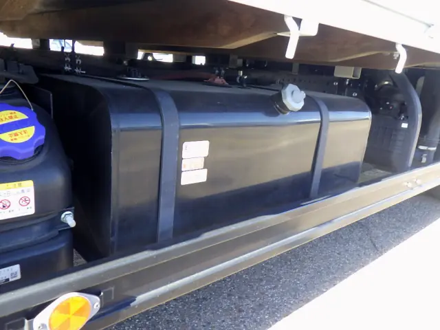 いすゞ エルフ 2RG-NPR88AR(2WD)の写真36