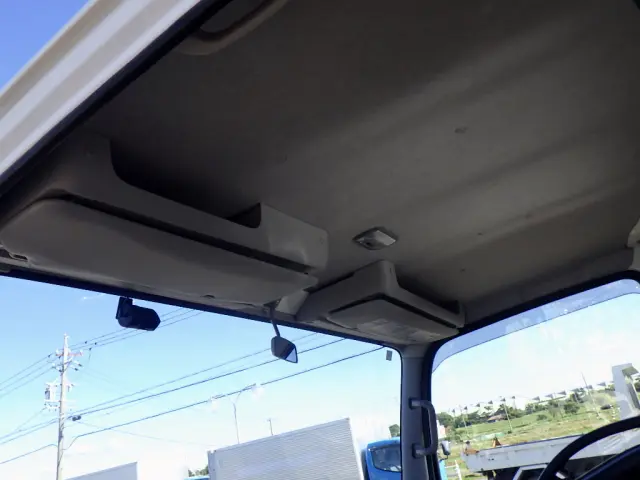 いすゞ エルフ 2RG-NPR88AR(2WD)の写真44