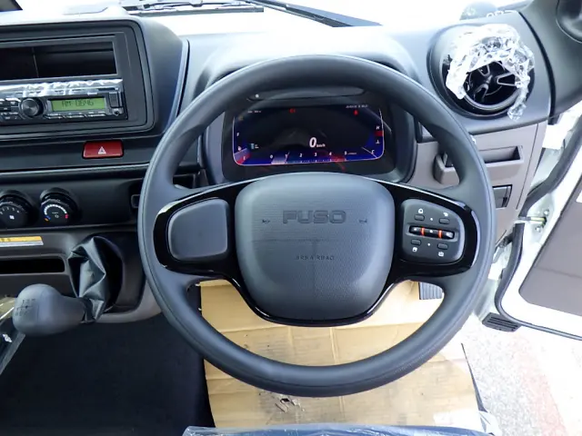 三菱 キャンター 2PG-FEBS0(2WD)の写真12