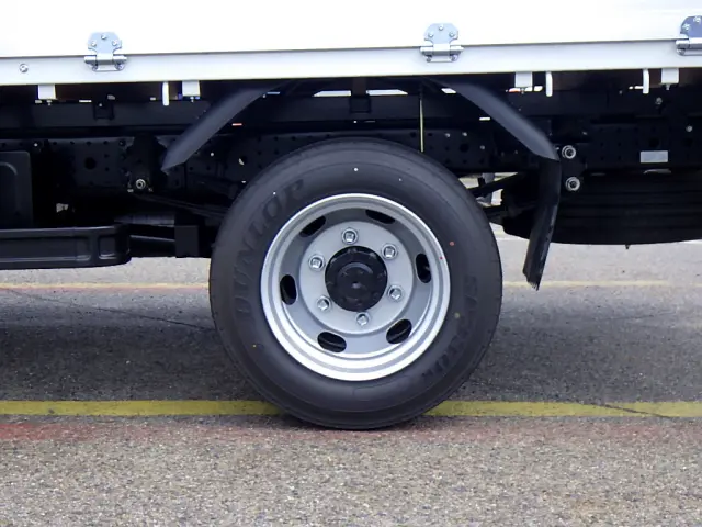 三菱 キャンター 2PG-FEBS0(2WD)の写真21