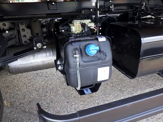 三菱 キャンター 2PG-FEBS0(2WD)の写真28