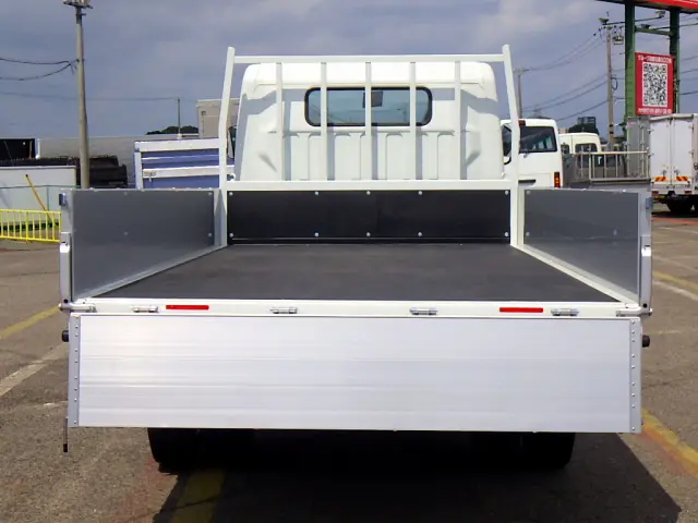 三菱 キャンター 2PG-FEBS0(2WD)の写真35