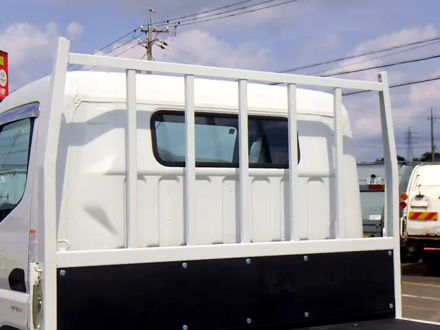 三菱 キャンター 2PG-FEBS0(2WD)の写真39