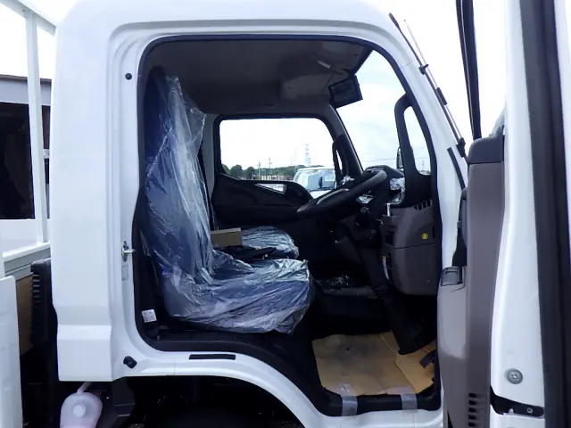 三菱 キャンター 2PG-FEBS0(2WD)の写真43