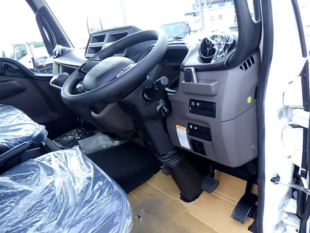 三菱 キャンター 2PG-FEBS0(2WD)の写真44