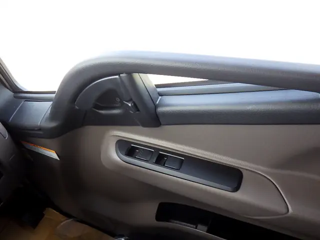 三菱 キャンター 2PG-FEBS0(2WD)の写真46