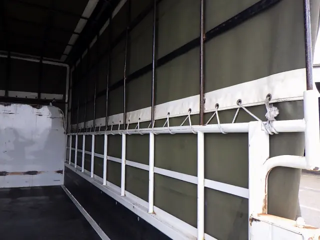 トヨタ ダイナ 2RG-XZC710(2WD)の写真9