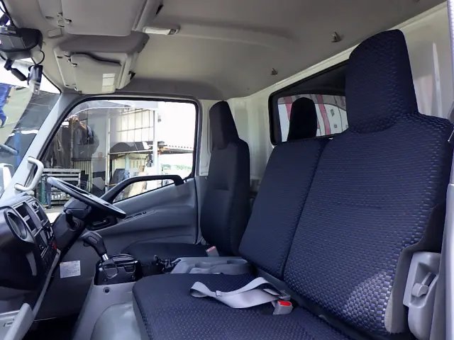 トヨタ ダイナ 2RG-XZC710(2WD)の写真12