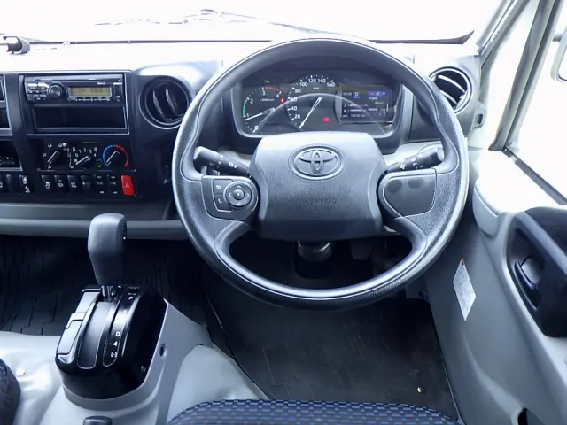 トヨタ ダイナ 2RG-XZC710(2WD)の写真13