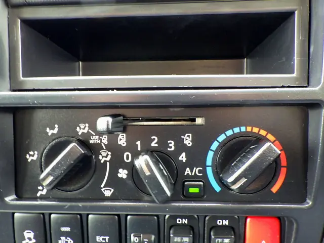 トヨタ ダイナ 2RG-XZC710(2WD)の写真15