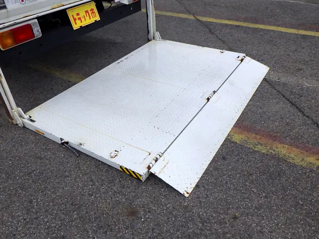 トヨタ ダイナ 2RG-XZC710(2WD)の写真32