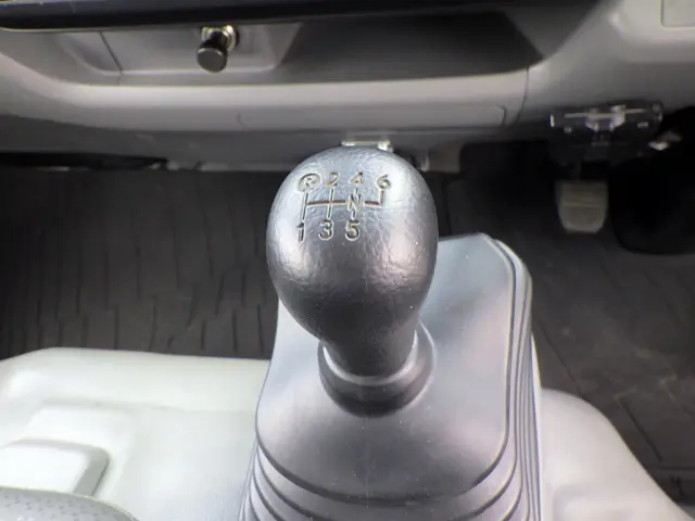 日野 デュトロ SKG-XZU640F(2WD)の写真18