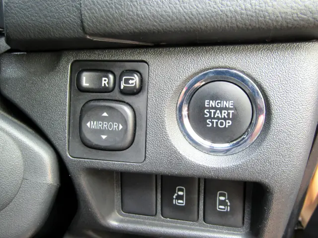 トヨタ ハイエースバン CBF-TRH200V(2WD)の写真25