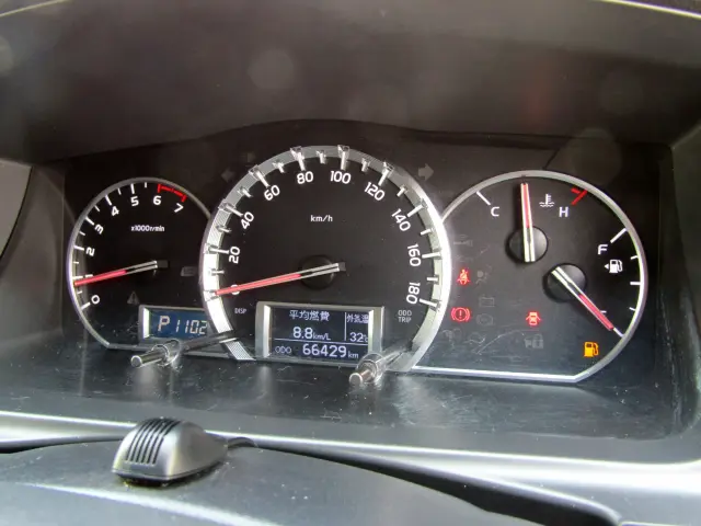 トヨタ ハイエースバン CBF-TRH200V(2WD)の写真36