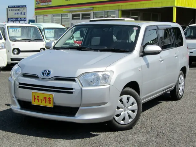 トヨタ プロボックスバン 6AE-NHP160V(2WD)の写真1