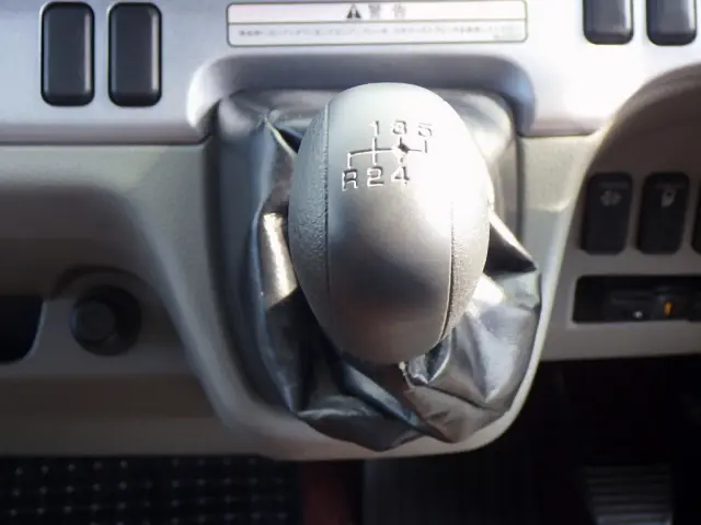 三菱 キャンター TPG-FEB80(2WD)の写真15