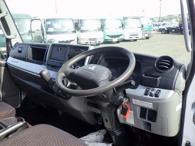 三菱 キャンター TPG-FEB80(2WD)の写真48