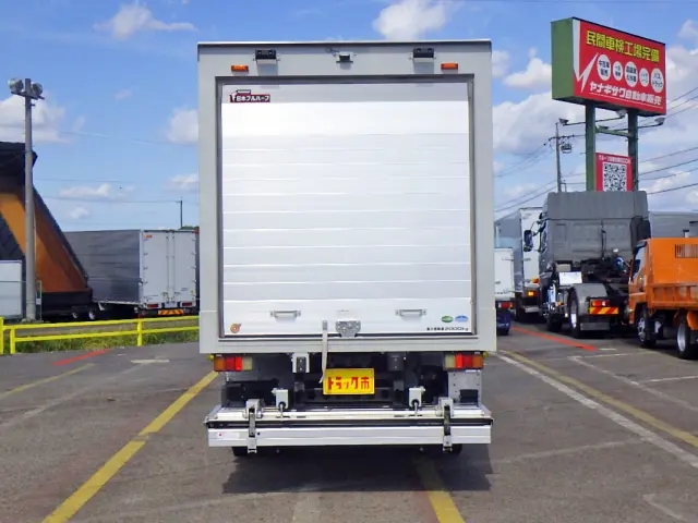 いすゞ エルフ TRG-NMR85AN(2WD)の写真6