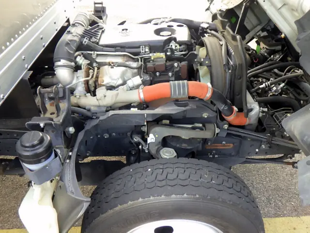 いすゞ エルフ TRG-NMR85AN(2WD)の写真35