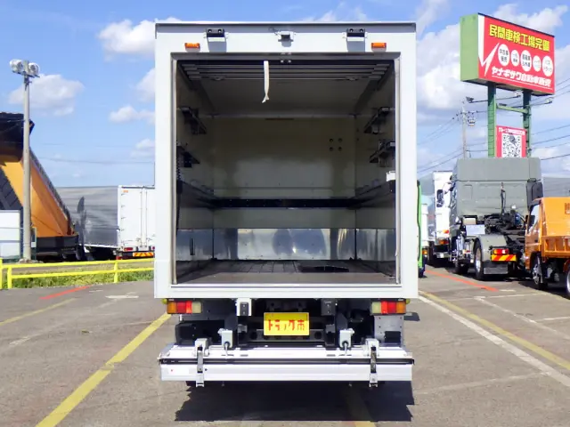 いすゞ エルフ TRG-NMR85AN(2WD)の写真37