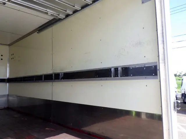 三菱 キャンター TKG-FEA50(2WD)の写真9