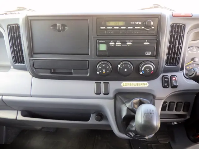 三菱 キャンター TKG-FEA50(2WD)の写真15