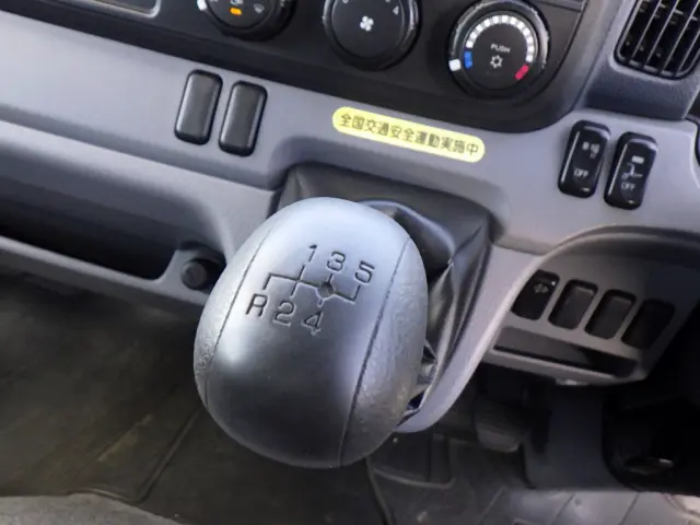 三菱 キャンター TKG-FEA50(2WD)の写真17