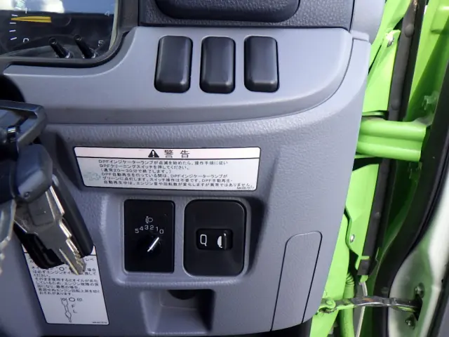三菱 キャンター TKG-FEA50(2WD)の写真22
