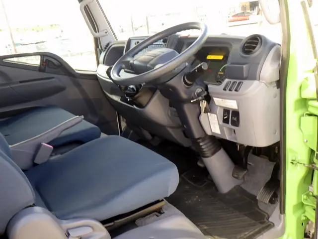 三菱 キャンター TKG-FEA50(2WD)の写真23