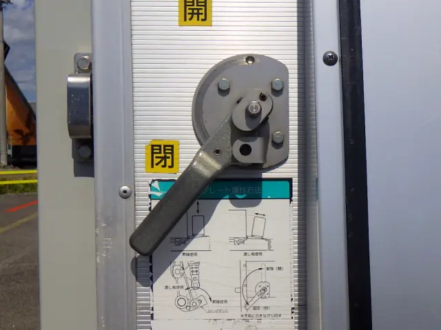 三菱 キャンター TKG-FEA50(2WD)の写真42