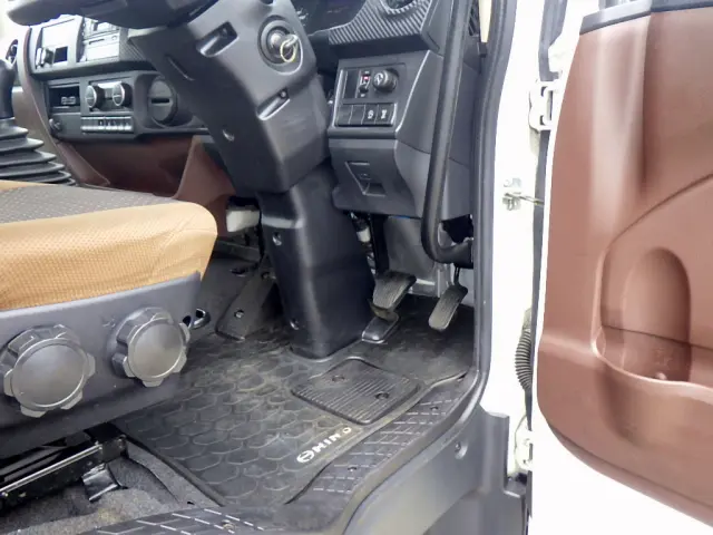 日野 レンジャー 2PG-GC2ABA(2WD)の写真42