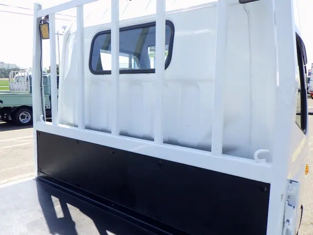 三菱 キャンター 2PG-FEAV0(2WD)の写真10