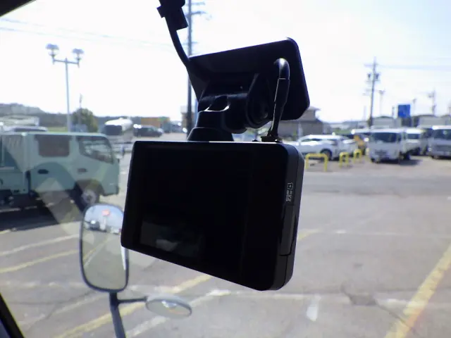 三菱 キャンター 2PG-FEAV0(2WD)の写真16