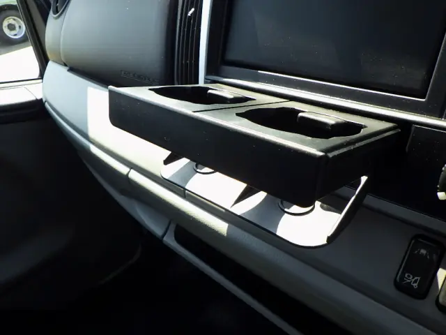 三菱 キャンター 2PG-FEAV0(2WD)の写真20