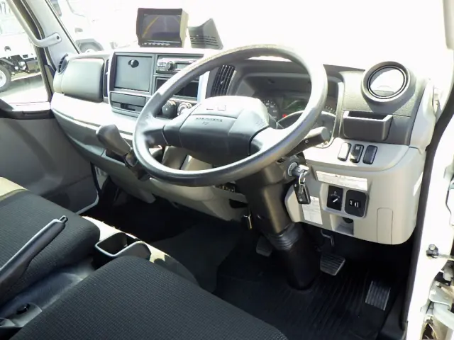 三菱 キャンター 2PG-FEAV0(2WD)の写真29