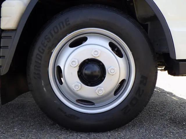 三菱 キャンター 2PG-FEAV0(2WD)の写真35