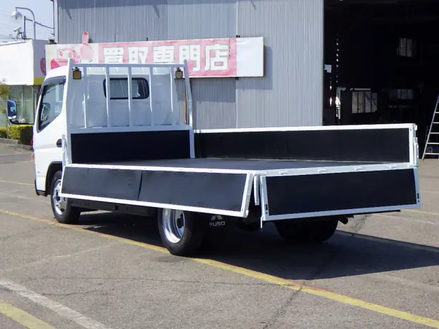 三菱 キャンター 2PG-FEAV0(2WD)の写真40