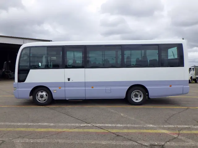 いすゞ ジャーニー ABG-SDHW41(2WD)の写真4